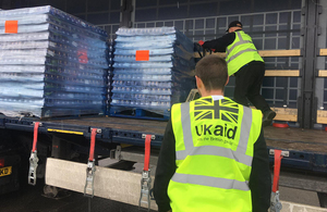 Великобритания отправила помощь Украине