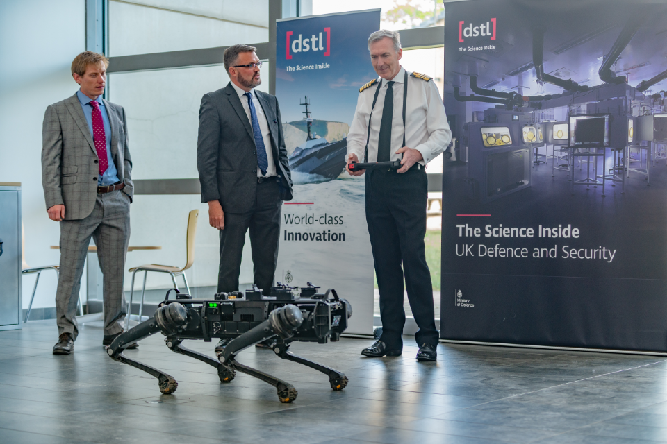 Dstl shows off its world-leading science to Head of the UK Armed Forces