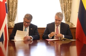 COP26 President Alok Sharma with Colombia’s President Iván Duque