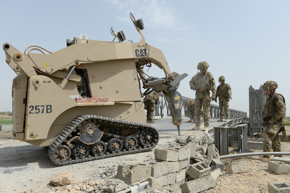 Soldiers from 22 Engineer Regiment repairing the Basharan bridge