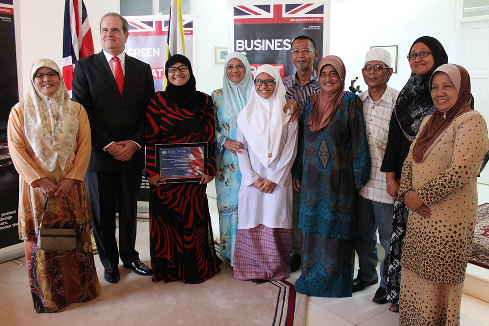 Mr David Campbell with Datin Adina, Fatin Arifin and her family.