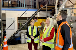 Photo shows Minister for Asia and the Middle East Amanda Milling visiting a New Zealand business called Hot Lime Labs in Wellington 16 August 2022.