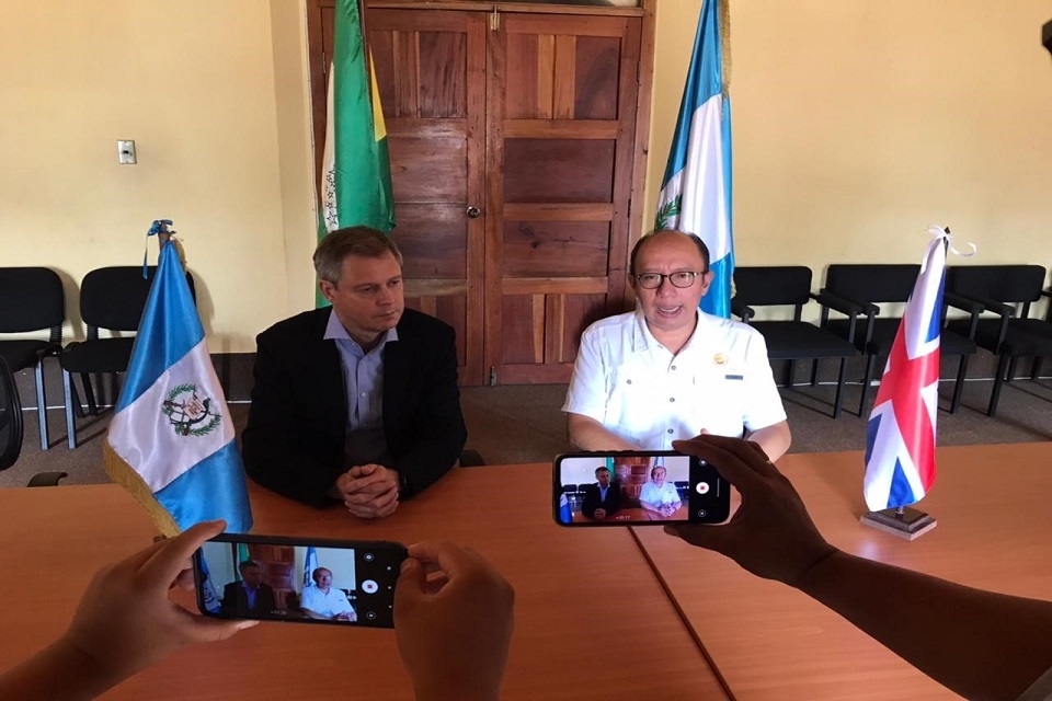 Embajador británico visita Huehuetenango y Quiché