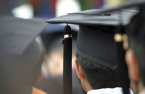 Graduates (© Thinkstock)