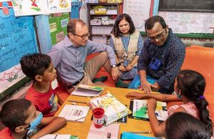 Верховный комиссар Великобритании открывает два учебных центра для детей из неблагополучных семей