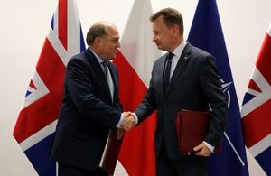 Министр обороны Великобритании Бен Уоллес и его польский коллега Мариуш Блащак