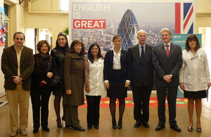 Ambassador John Freeman and British Council in Argentina's Director James Shipton at the 'Connecting Classrooms' presentation