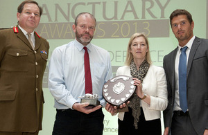 The Environmental Award and Silver Otter winning team from QinetiQ with Major General Nick Ashmore (left) [Picture: Sergeant Pete Mobbs RAF, Crown copyright]