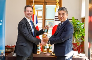 Northern Ireland Minister of State Steve Baker with Kwan-tae Kim, Executive Marketing Director, Golden Blue