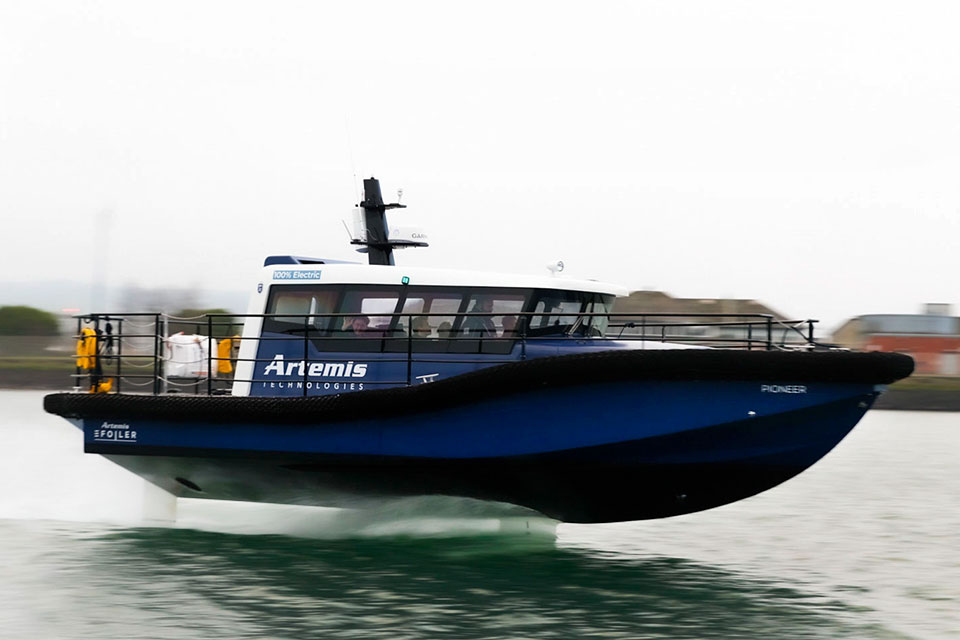 Artemis EF-12 Workboat.