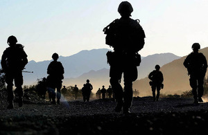 Royal Marines from Alpha Company, 40 Commando, on exercise in the Californian Mojave Desert [Picture: Petty Officer (Photographer) Sean Clee, Crown copyright]