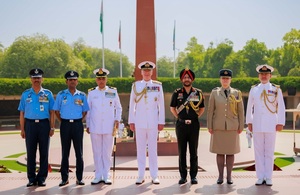 Начальник штаба обороны Великобритании адмирал сэр Тони Радакин совершил трехдневный визит в Индию.
