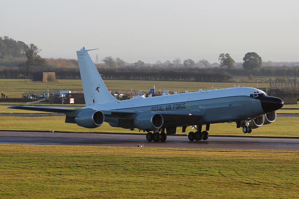 Boeing RC-135 Rivet Joint aircraft arrives at RAF Waddington