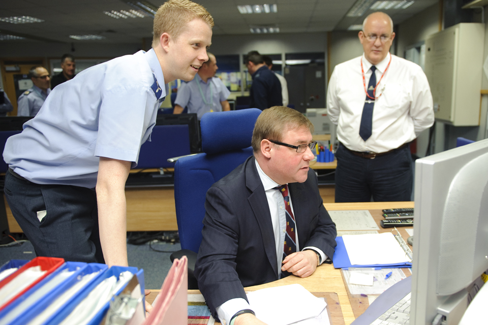 Armed Forces Minister Mark Francois (centre)