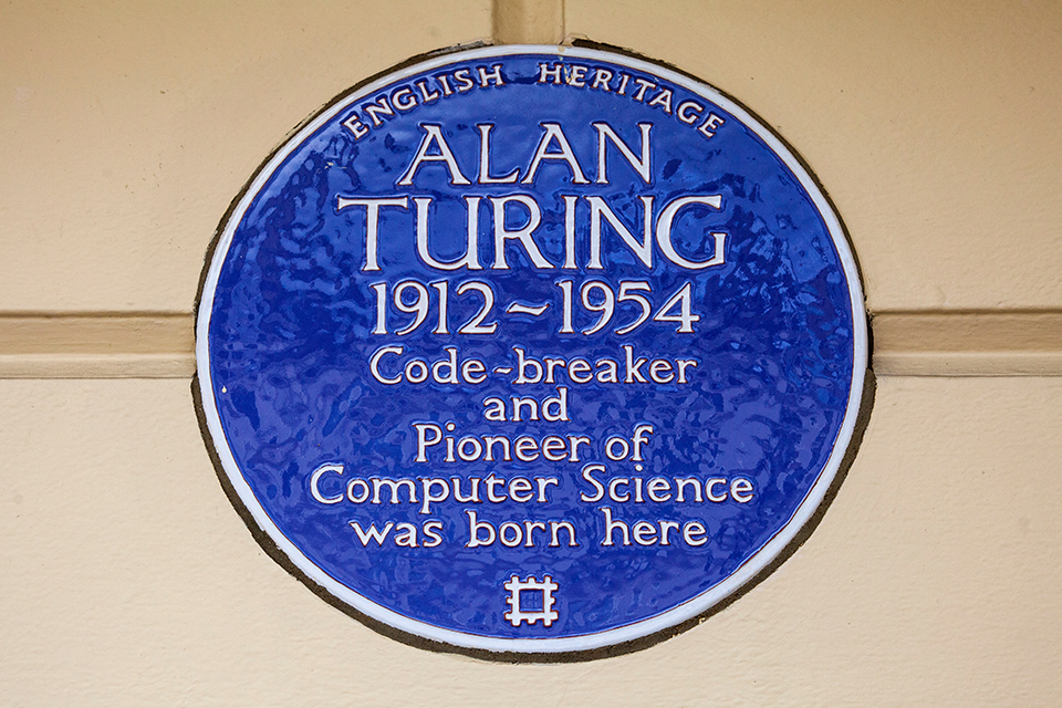 National expansion of blue plaques schemes