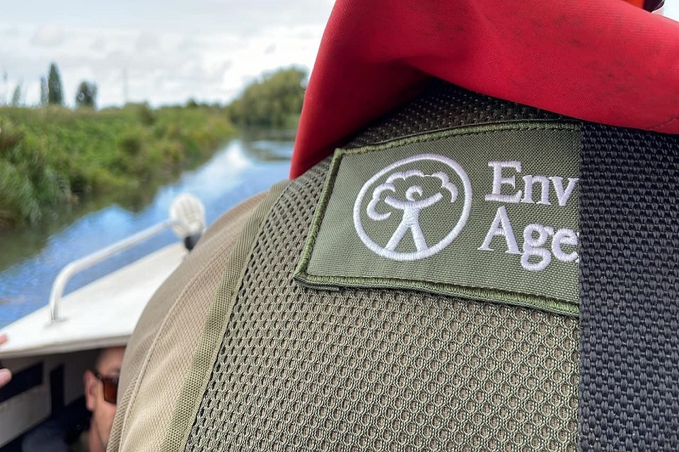 Kent crackdown hooks six illegal anglers - Vimarsana News
