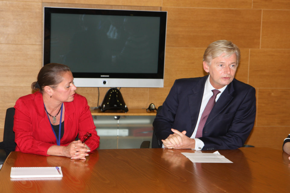 British Ambassador Clive Alderton at the contract signing ceremony