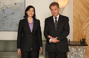 HM Ambassador Sarah Price and President of the Republic of Finland Sauli Niinistö