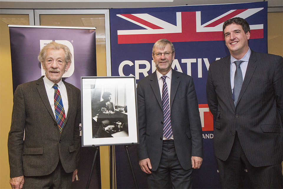 From left to right: Sir Ian McKellen, Professor Pete Downes, Vice Chancellor of the University of Dundee, and Deputy Consul General Nick Astbury.