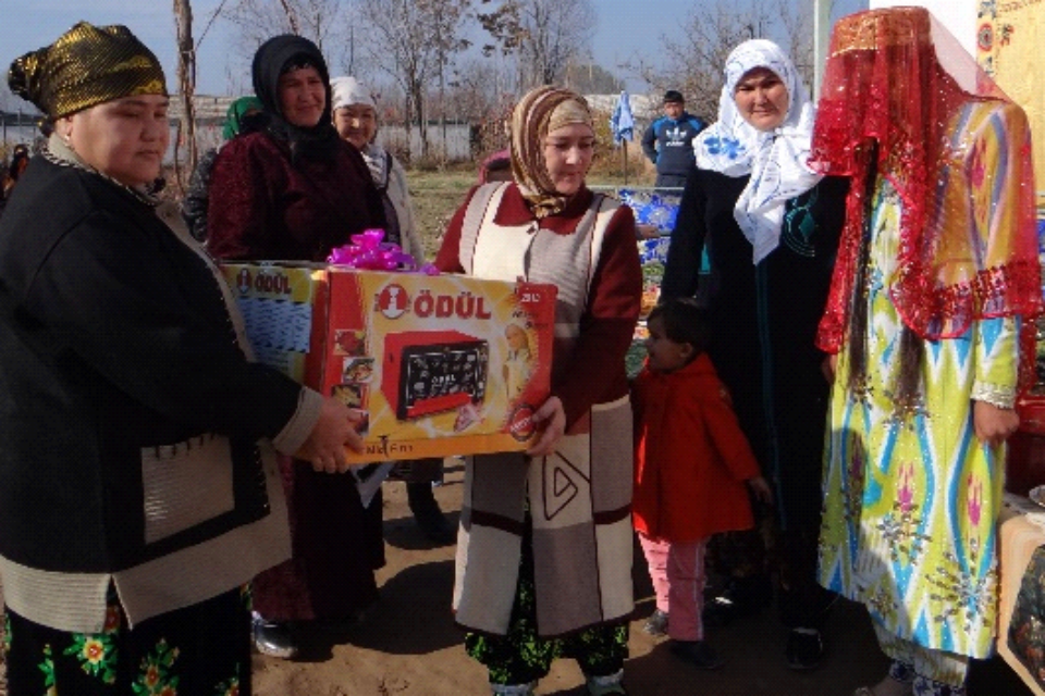 Baking oven for bride Barno, gift from the Women’s Group