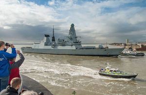 HMS Daring sails into Portsmouth [Picture: Lieutenant Commander Roster, Crown copyright]