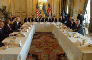 Foreign Minister meeting in Paris as parties to Budapest Memorandum