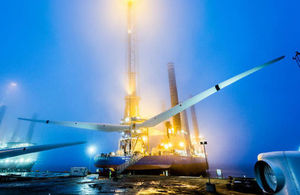 Siemens rotor star being loaded in port