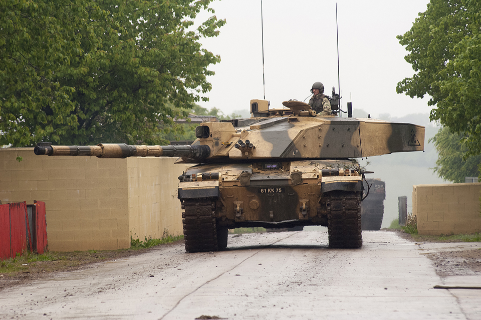 Soldiers exercise in Challenger 2 tanks