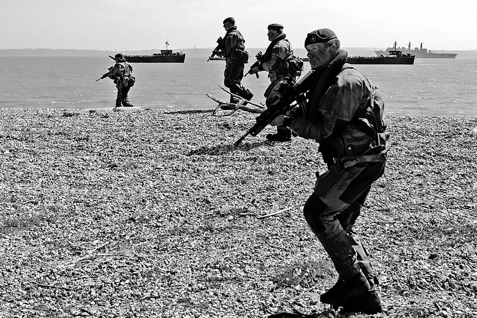 Royal Marines deployed from HMS Bulwark