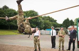 A Royal Marines reservist demonstrates a full regain for the Prime Minister [Picture: Sergeant Paul Shaw, Crown copyright]