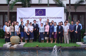 Ambassador Philip Malone attends reception for Erasmus Mundus scholars