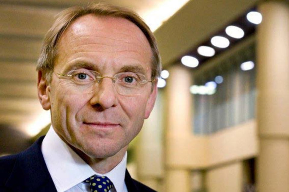 civil service reform essay John Manzoni