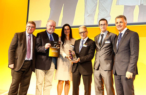 Left to right: Innovate UK’s CEO Iain Gray, Fred Dobson and Alma Hodzic from Sheffield University, Shaun Chatterton from Floreon, KTP Associate Andrew Gill, and Phil Smith – Chair of Innovate UK