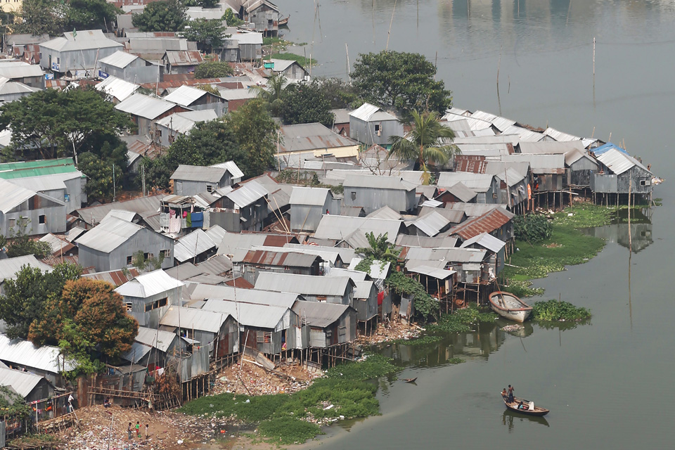 Korail slum, on the edge of Dhaka in Bangladesh, spreads over 100 acres and is home to around 40,000 people. Picture: Ricci Coughlan/DFID
