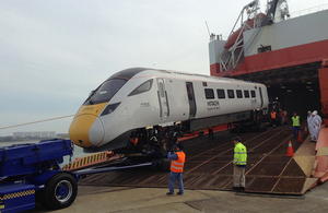 IEP train arriving at Southampton port.