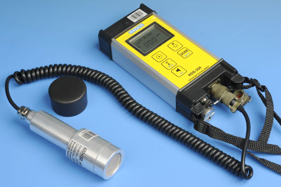 RADOS RDS 200 with GMP-11 probe