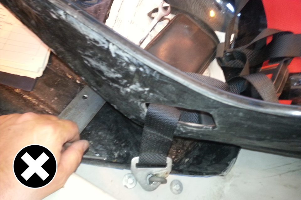 Not allowed: this anchorage looks fine when inspected from above. The next image will show why it isn't.