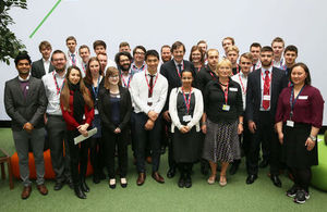 Photograph of graduates, students and apprentices with the President of the Institution of Civil Engineering