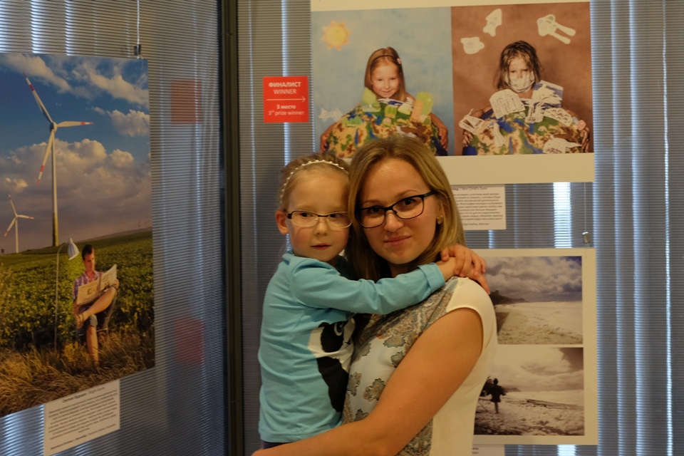 Third prise winners Olga and her daughter