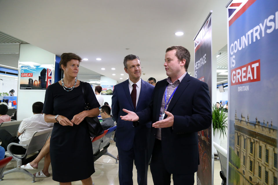 The UK and Belgian Ambassadors were given a tour of the centre to find out more about the new UK-Belgian Visitor Service.