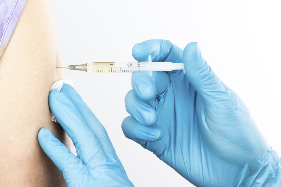 Flu vaccine: myths and the facts behind them GOV UK Flu vaccine: myths and the facts behind them GOV UK