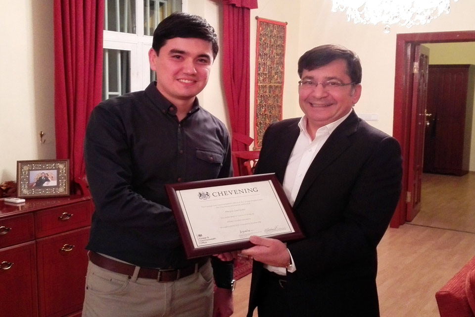 Presentation of Chevening certificate