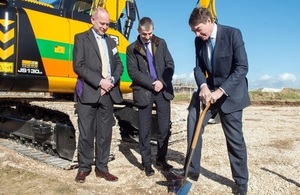 Adrian Randall with Dstl Chief Executive Jonathan Lyle and Defence Minister Philip Dunne