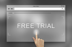 A person signing up for a free trial online