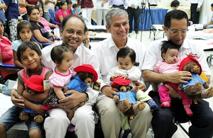 British Ambassador and representatives of Operation Smile visited children with cleft lips before their surgery in Piura.