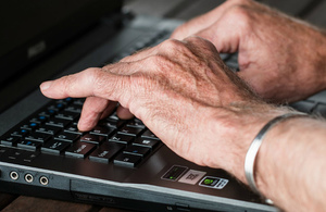Hands typing on a keyboard (credit: stevepb/CC0 1.0)