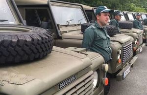 Land Rovers are delivered to the Bulgarian border