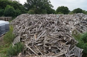 1,200 tonnes of wood