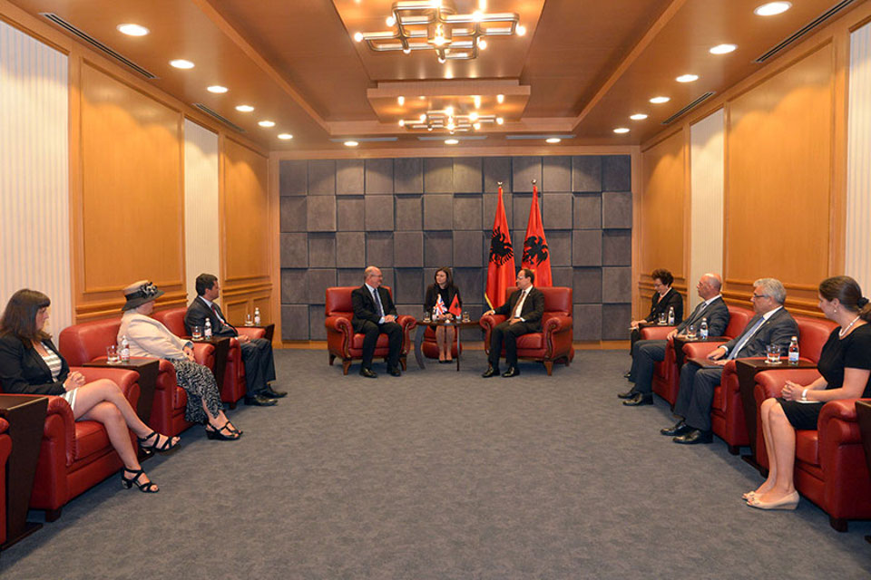 HM Ambassador, Duncan Norman, presents his credentials