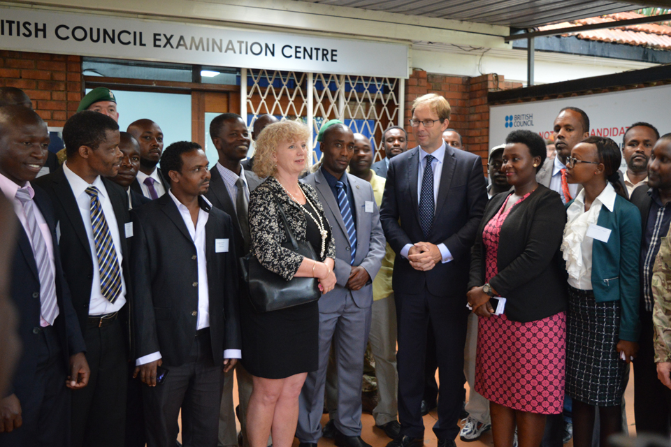 Minister for the Middle East and Africa, Mr Tobias Ellwood MP with Wildlife officials